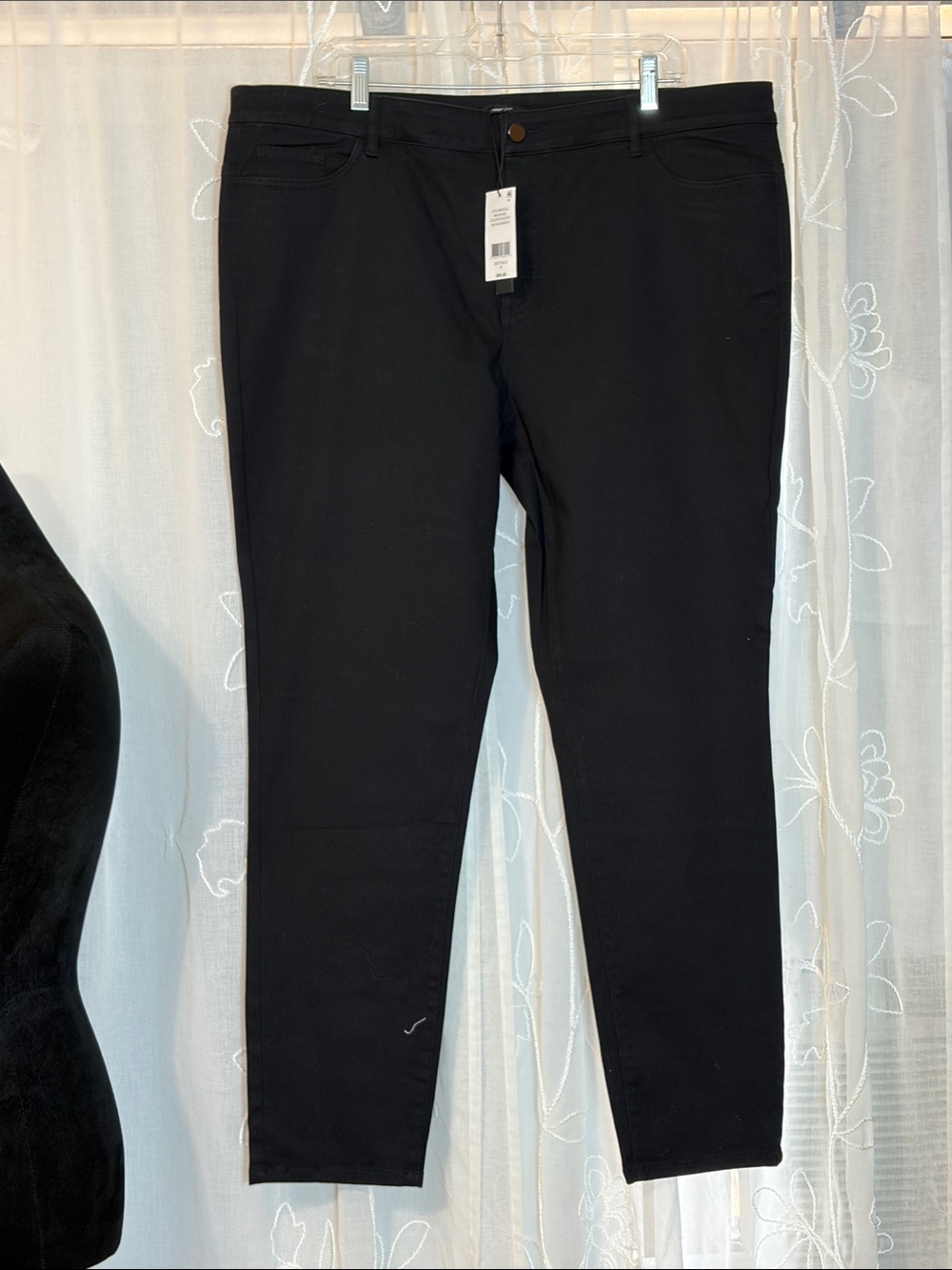 Isaac Mizrahi Black Skinny Jeans 16 NWT